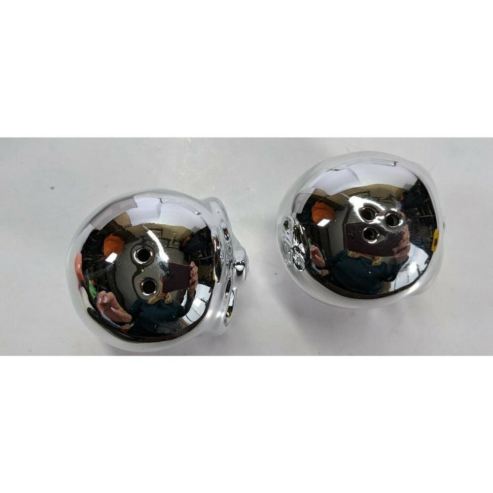 Yankee Candle 2021 Halloween Skull Salt and Pepper Shaker Mirror New in Box‎ - Picture 8 of 9